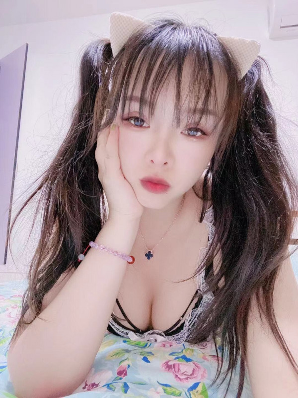 新疆妹子丽莎